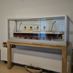 Glazen stolp met LED strips 