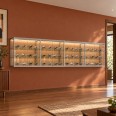Wand Vitrinekast met ledstrips 80x400x30 cm - sfeerbeeld