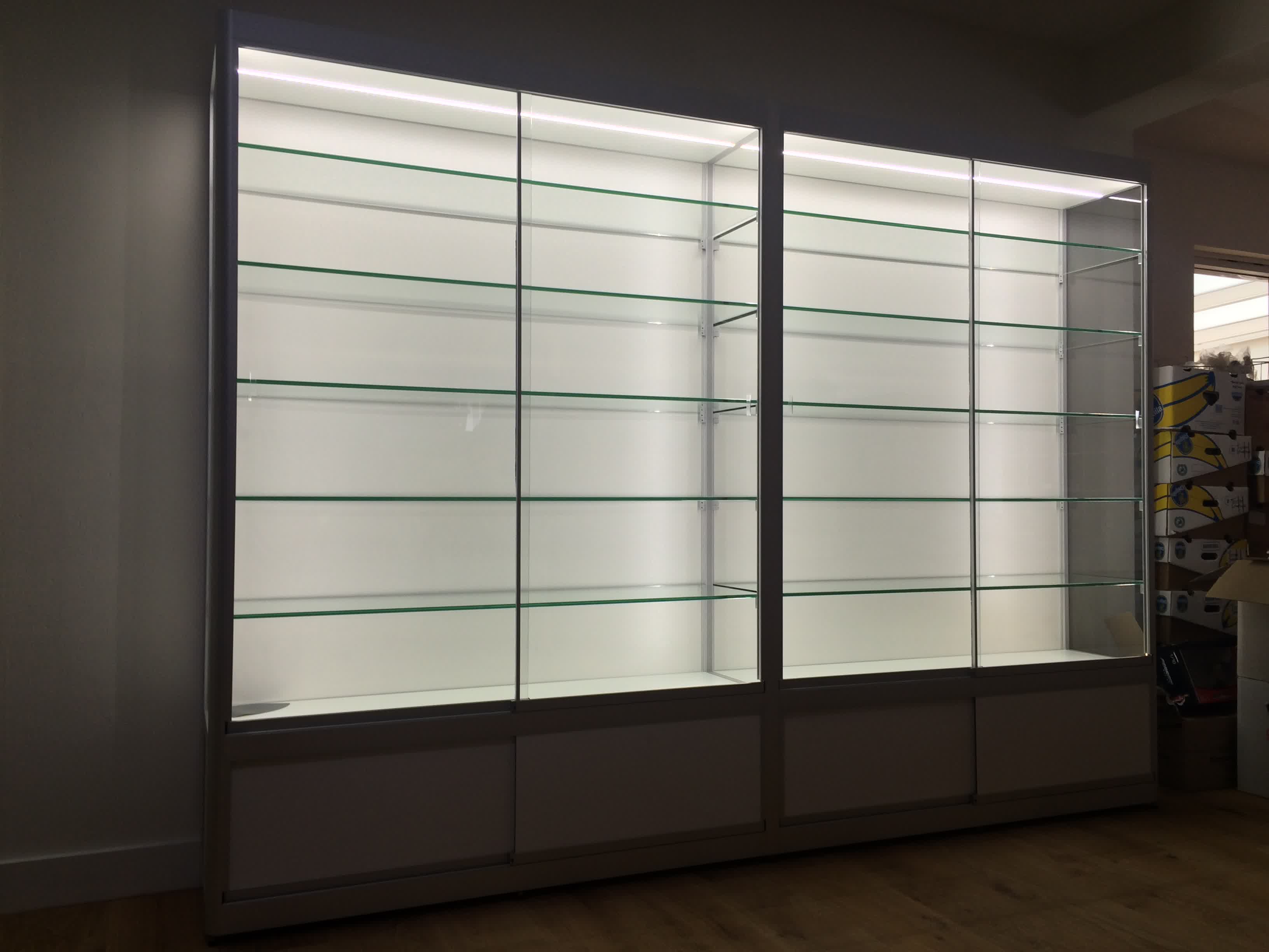 Led Vitrinekast