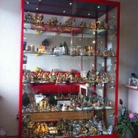 Vitrinekast rood