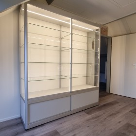 Vitrinekast slaapkamer
