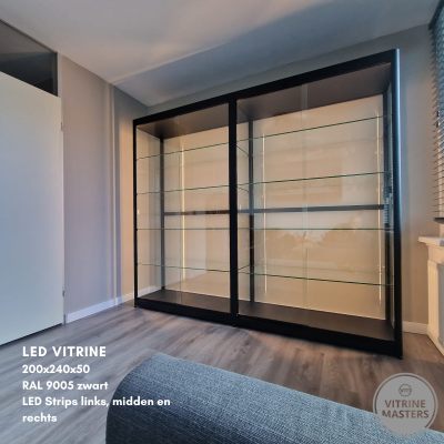 Led vitrinekast (2)