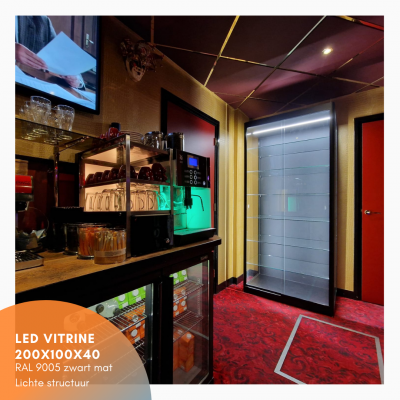 Led vitrine 210x300x40 (7)