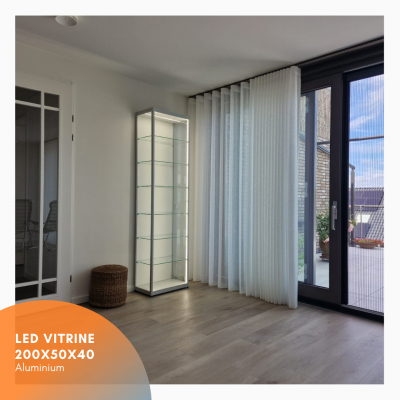 Led vitrine 210x300x40 (8)